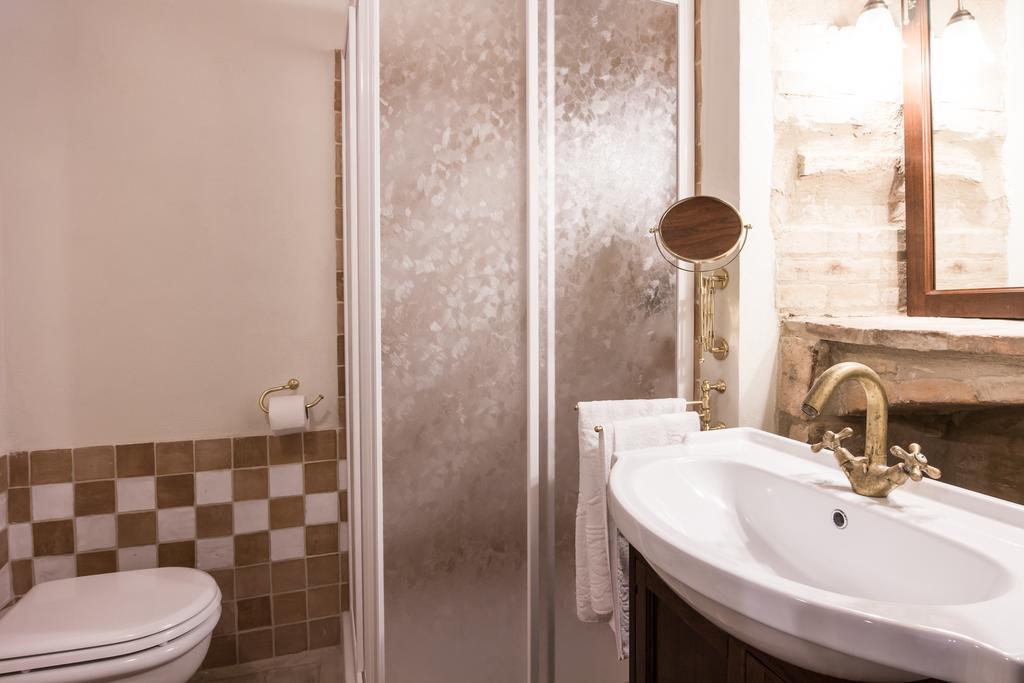 Bed and Breakfast Domus In Castro Montecchio  Habitación foto