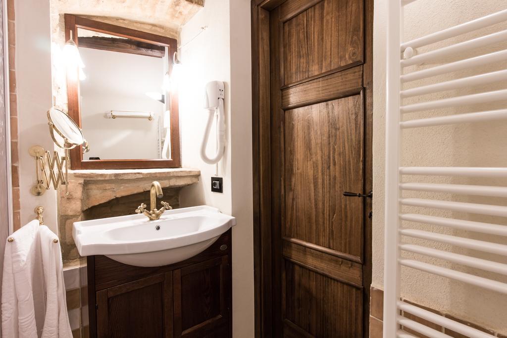Bed and Breakfast Domus In Castro Montecchio  Habitación foto
